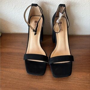 IDIFU Black Ankle-Strap Block Heel Sandals